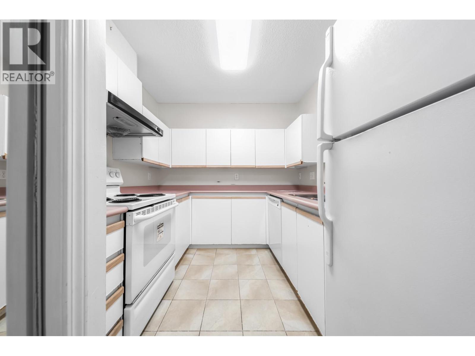 111 55 Blackberry Drive, New Westminster, British Columbia  V3L 5S7 - Photo 4 - R3095021