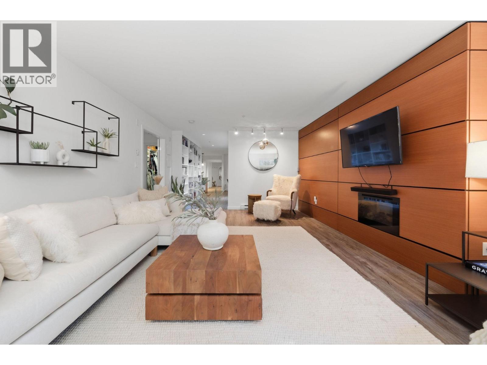 105 2832 Capilano Road, North Vancouver, British Columbia  V7R 4H5 - Photo 1 - R3095032