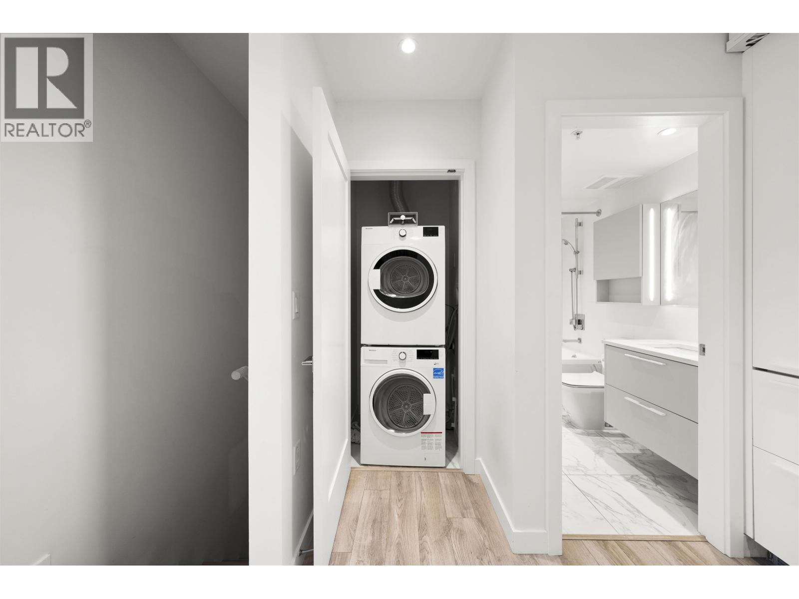 4983 Imperial Street, Burnaby, British Columbia  V5H 0J8 - Photo 11 - R3095033