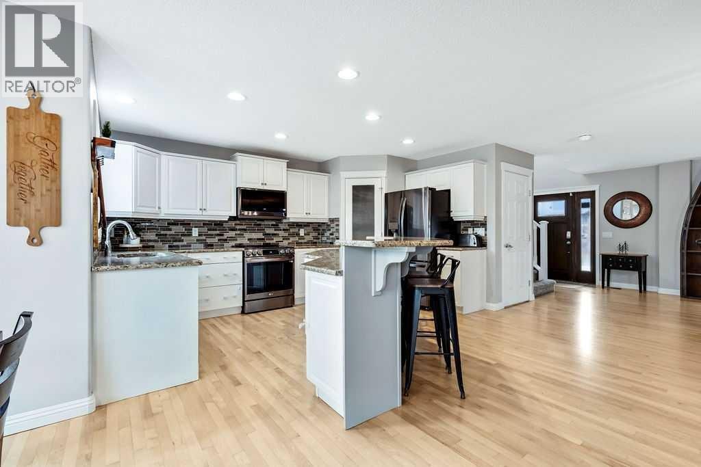 208 Prestwick Manor Se, Calgary, Alberta  T2Z 4S5 - Photo 7 - A2274499