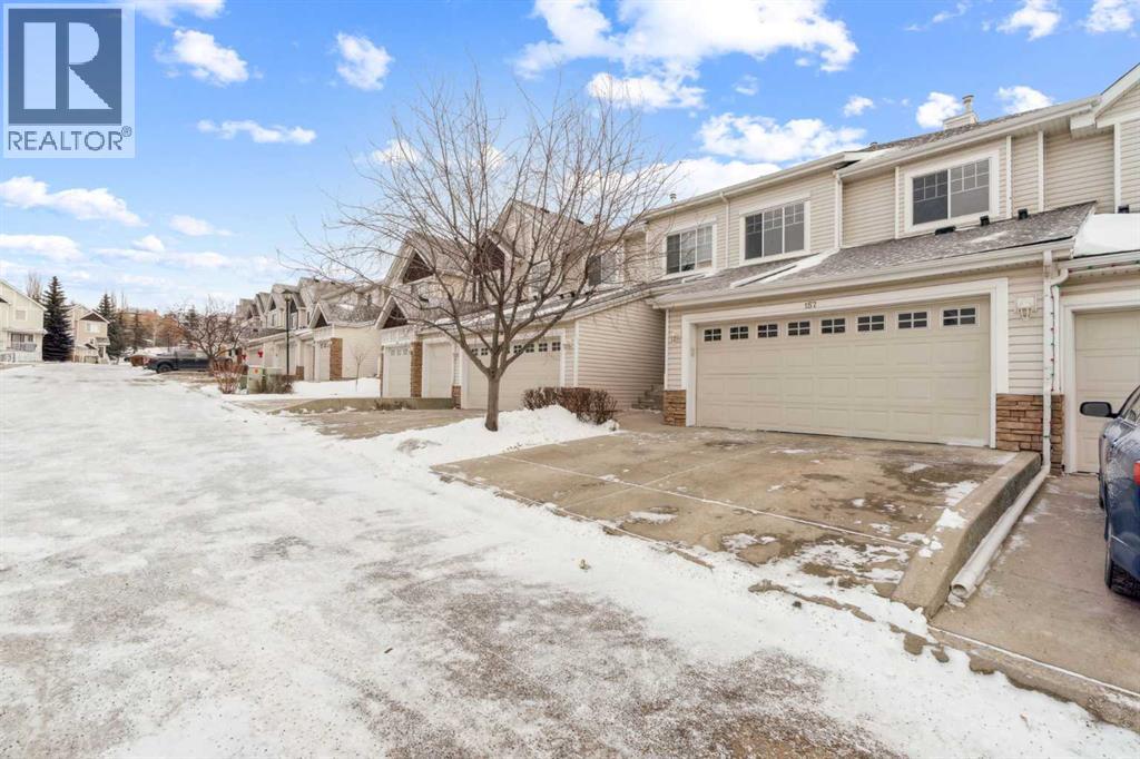 157 Hidden Creek Gardens Nw, Calgary, Alberta  T3A 6J4 - Photo 3 - A2276185