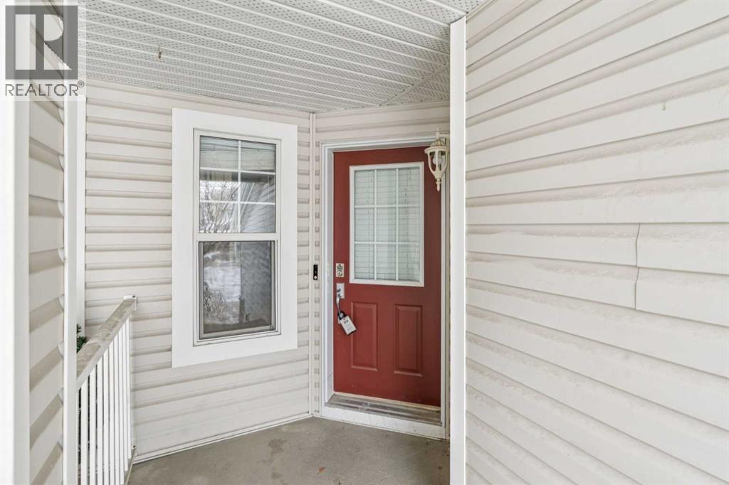 157 Hidden Creek Gardens Nw, Calgary, Alberta  T3A 6J4 - Photo 4 - A2276185