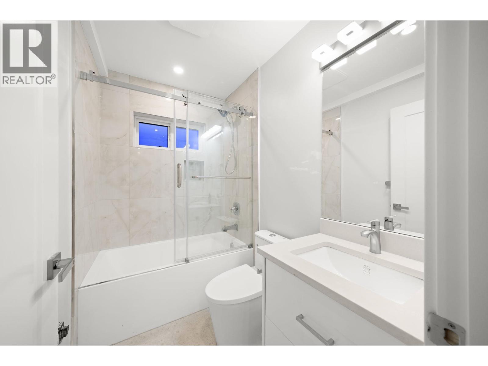 2 3881 Hurst Street, Burnaby, British Columbia  V5J 1M4 - Photo 16 - R3094841