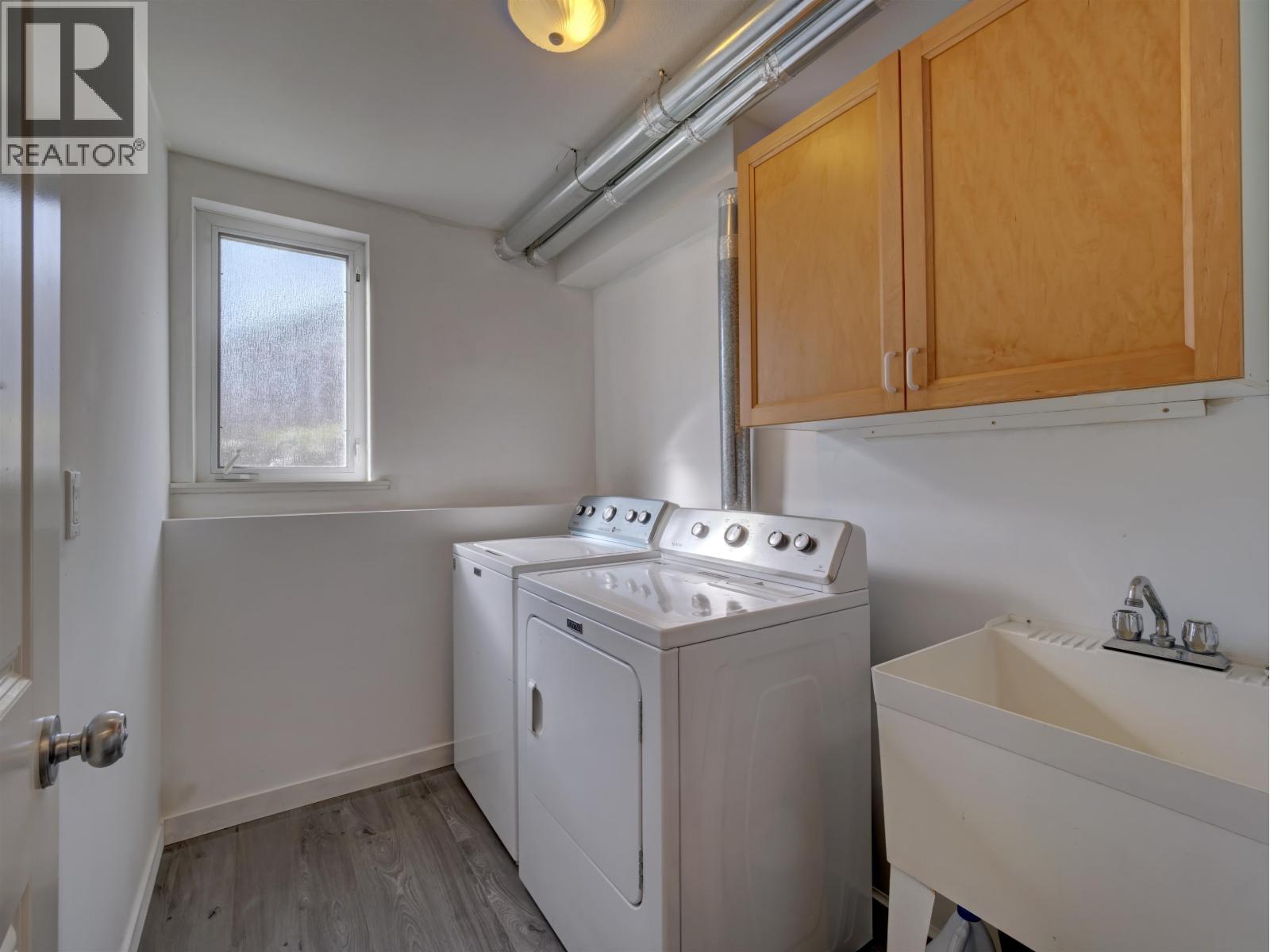 5683 Emily Way, Sechelt, British Columbia  V7Z 0N5 - Photo 30 - R3095041