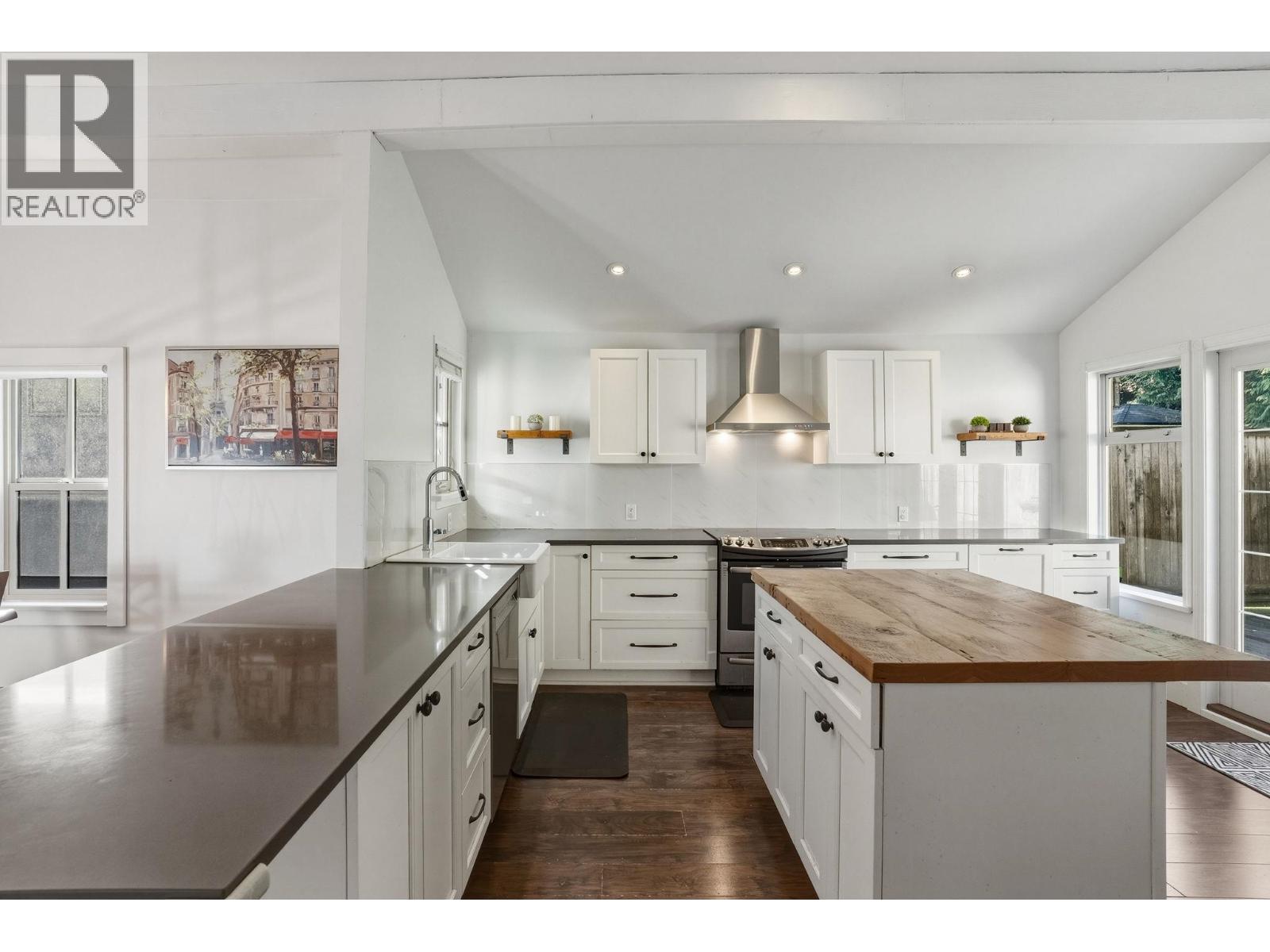 3015 Royal Avenue, North Vancouver, British Columbia  V7K 1Y6 - Photo 10 - R3095059