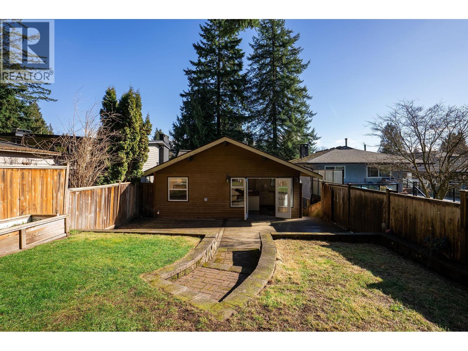 3015 Royal Avenue, North Vancouver, British Columbia  V7K 1Y6 - Photo 21 - R3095059