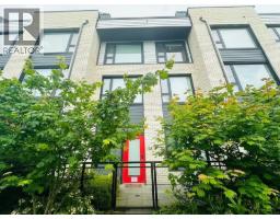 124 525 E 2ND STREET, Vancouver, British Columbia