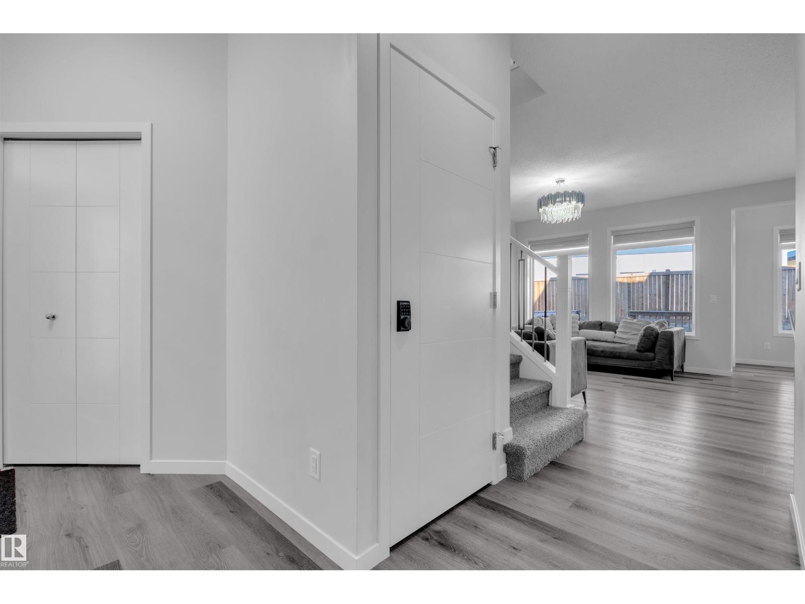 5112 23 Av Sw, Edmonton, Alberta  T6X 3A4 - Photo 10 - E4475550