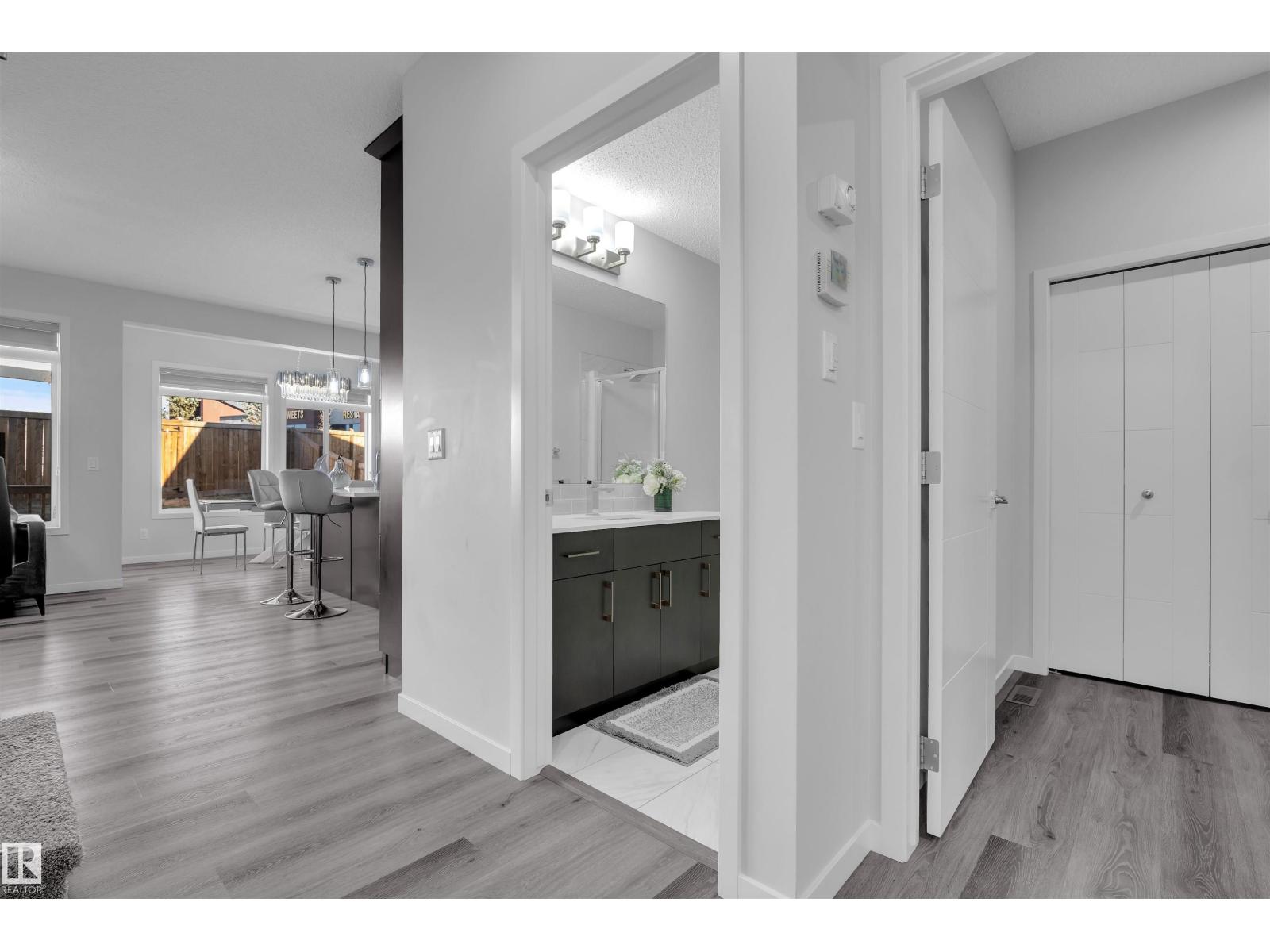 5112 23 Av Sw, Edmonton, Alberta  T6X 3A4 - Photo 11 - E4475550