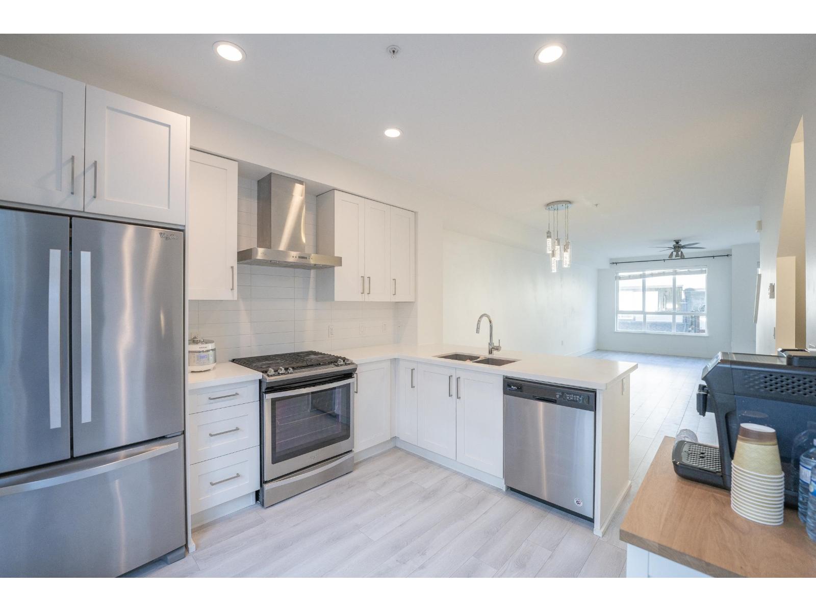 72 8570 204 Street, Langley, British Columbia  V2Y 0T9 - Photo 2 - R3094971