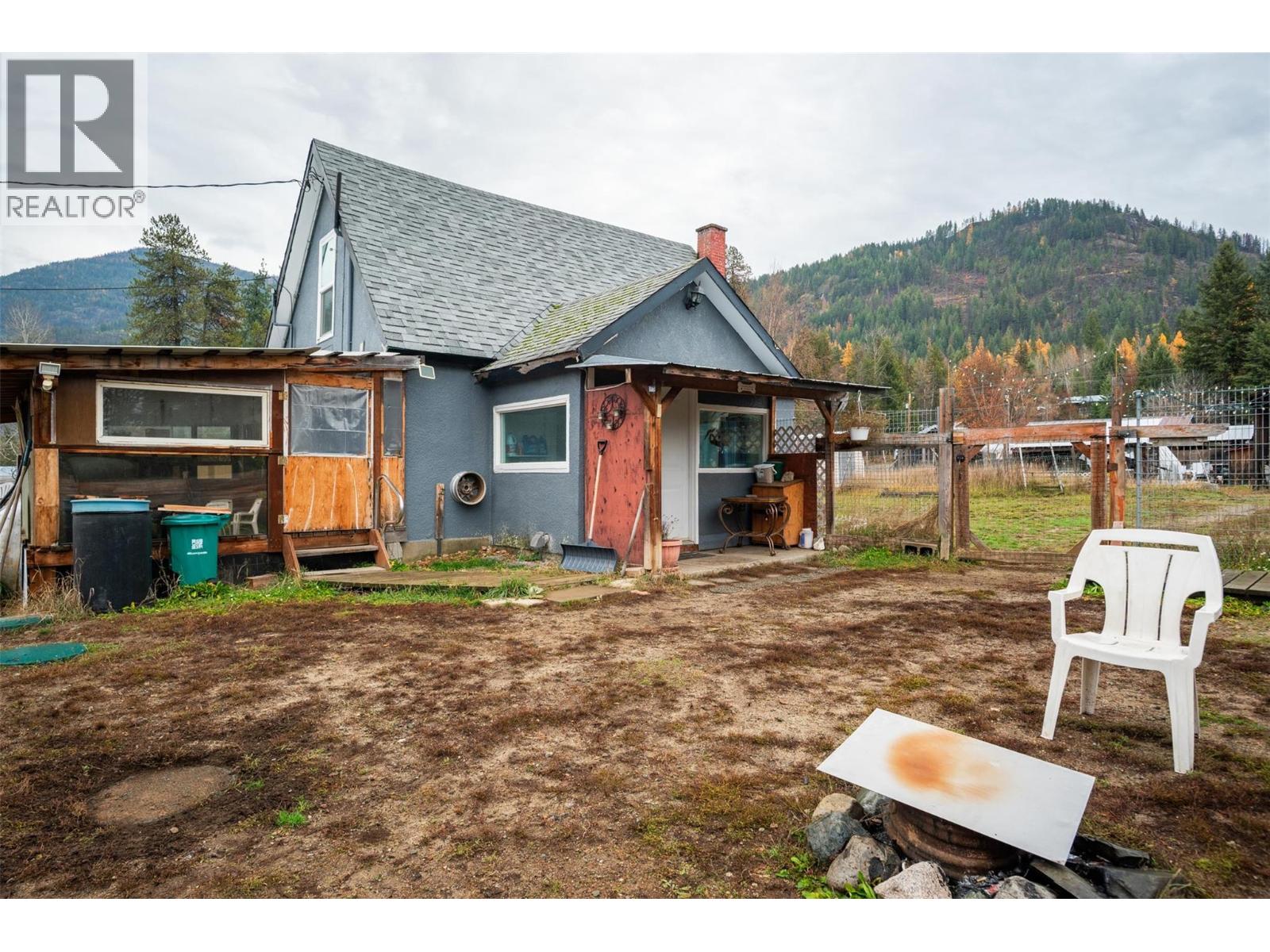 35 Lahue Road, Fruitvale, British Columbia  V0G 1L0 - Photo 37 - 10369347