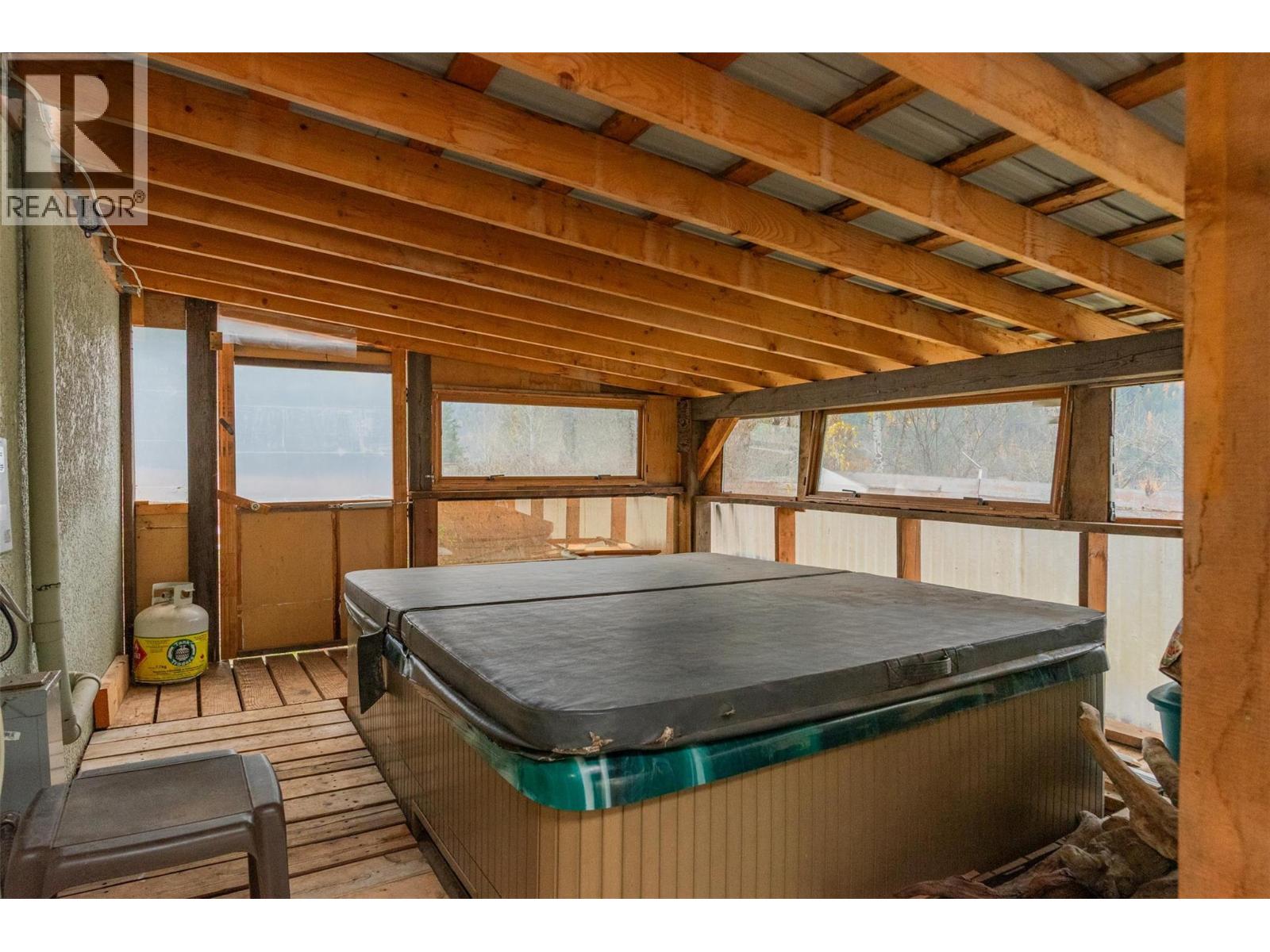 35 Lahue Road, Fruitvale, British Columbia  V0G 1L0 - Photo 40 - 10369347