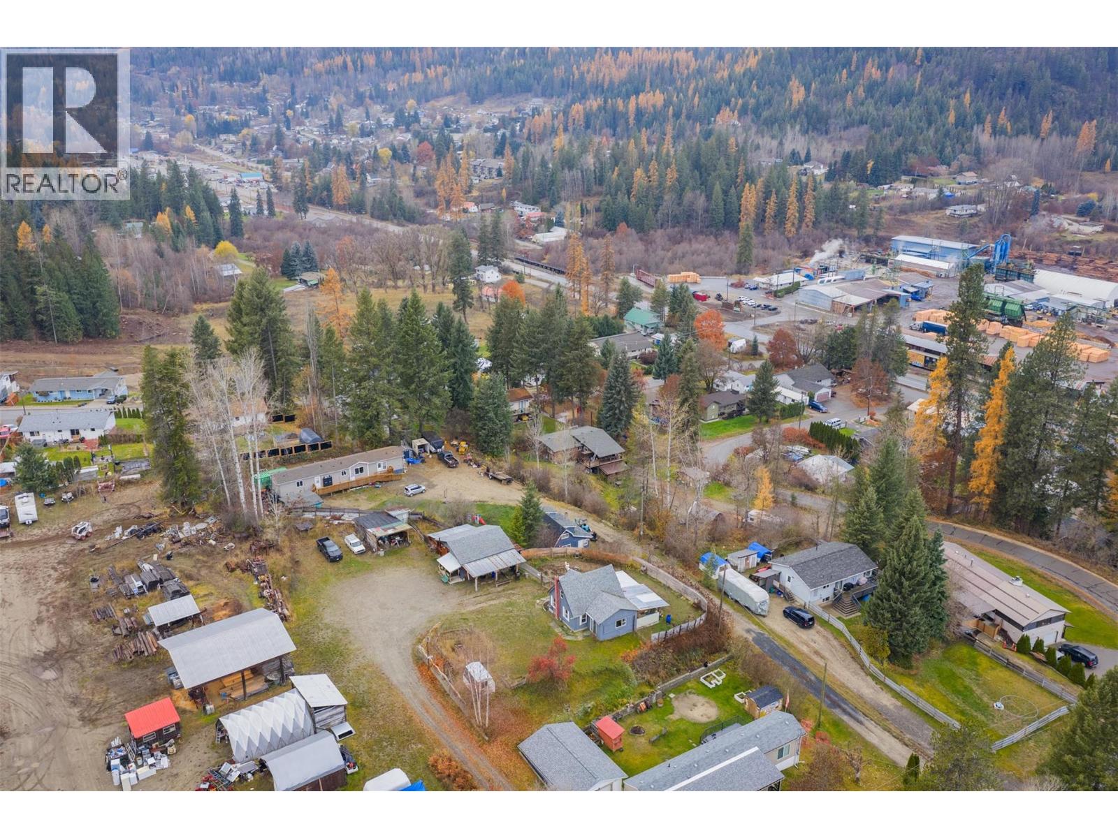 35 Lahue Road, Fruitvale, British Columbia  V0G 1L0 - Photo 51 - 10369347