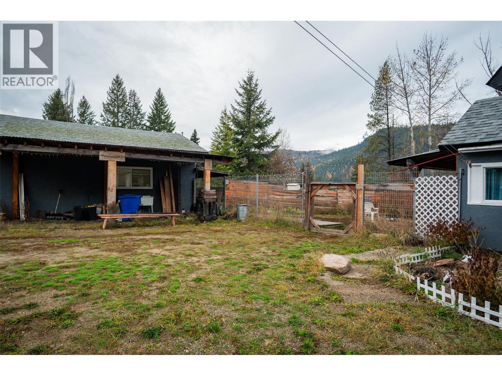 35 Lahue Road, Fruitvale, British Columbia  V0G 1L0 - Photo 30 - 10369347