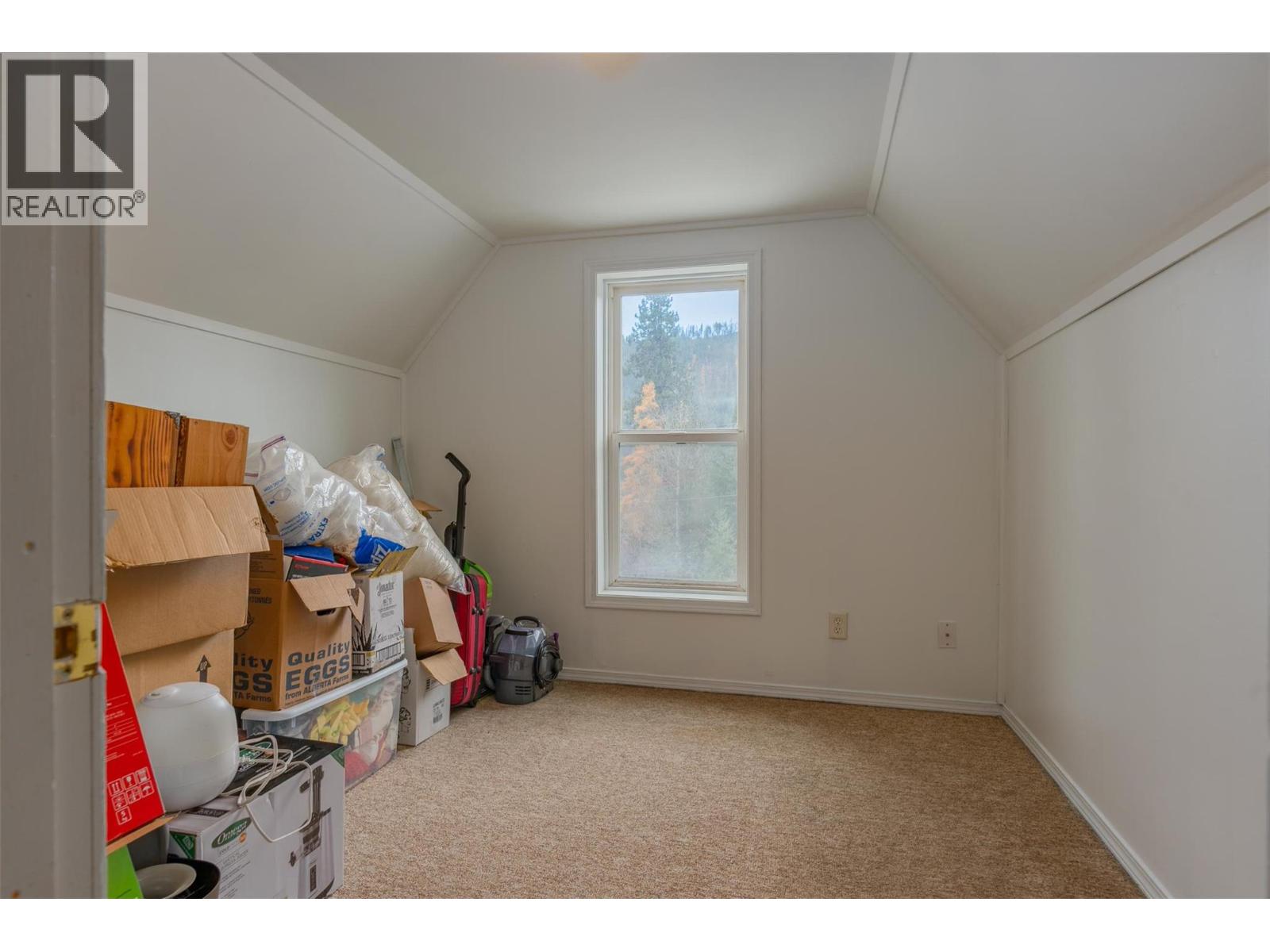 35 Lahue Road, Fruitvale, British Columbia  V0G 1L0 - Photo 17 - 10369347