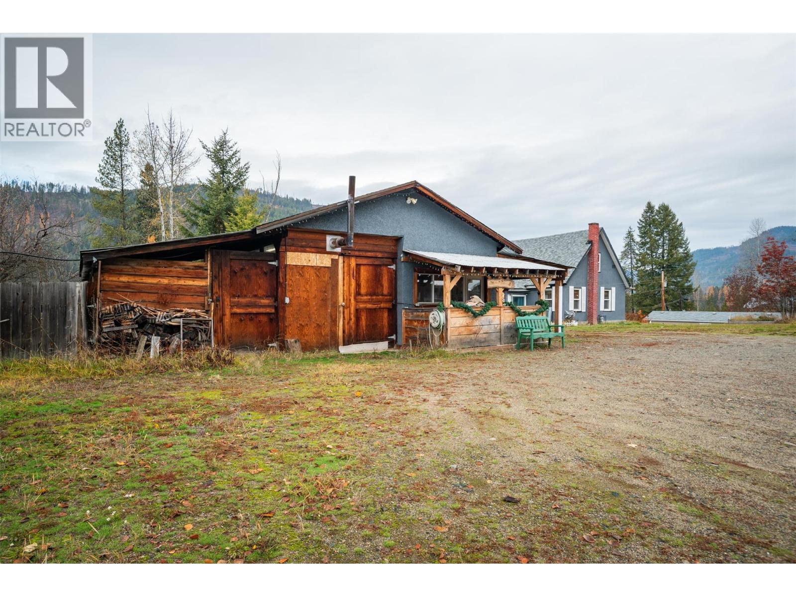 35 Lahue Road, Fruitvale, British Columbia  V0G 1L0 - Photo 21 - 10369347