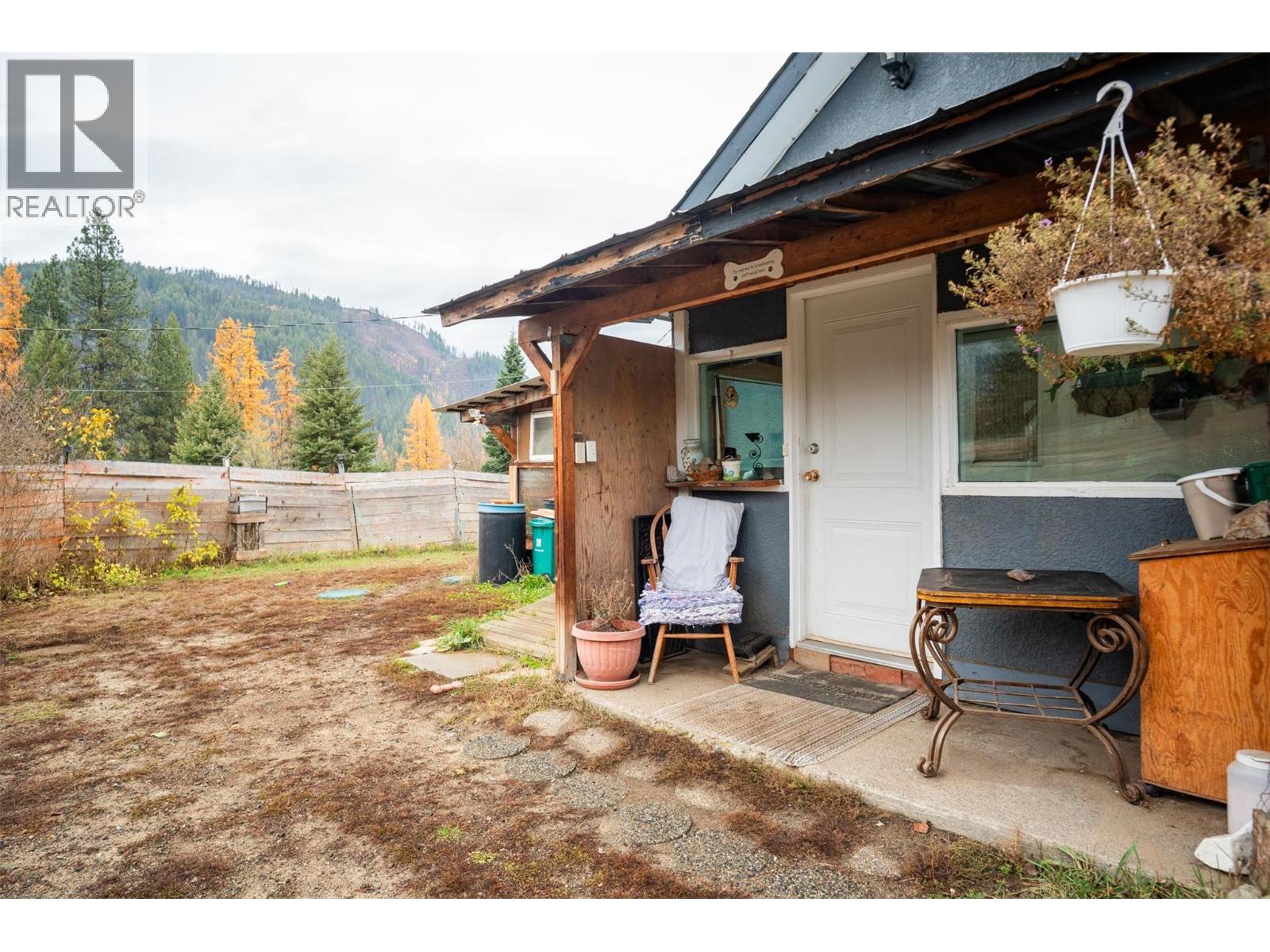 35 Lahue Road, Fruitvale, British Columbia  V0G 1L0 - Photo 31 - 10369347