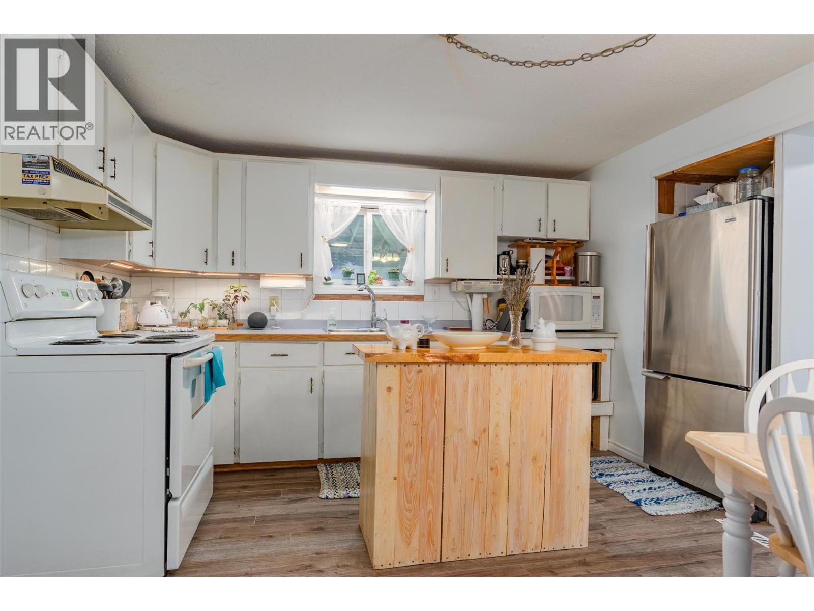 35 Lahue Road, Fruitvale, British Columbia  V0G 1L0 - Photo 6 - 10369347