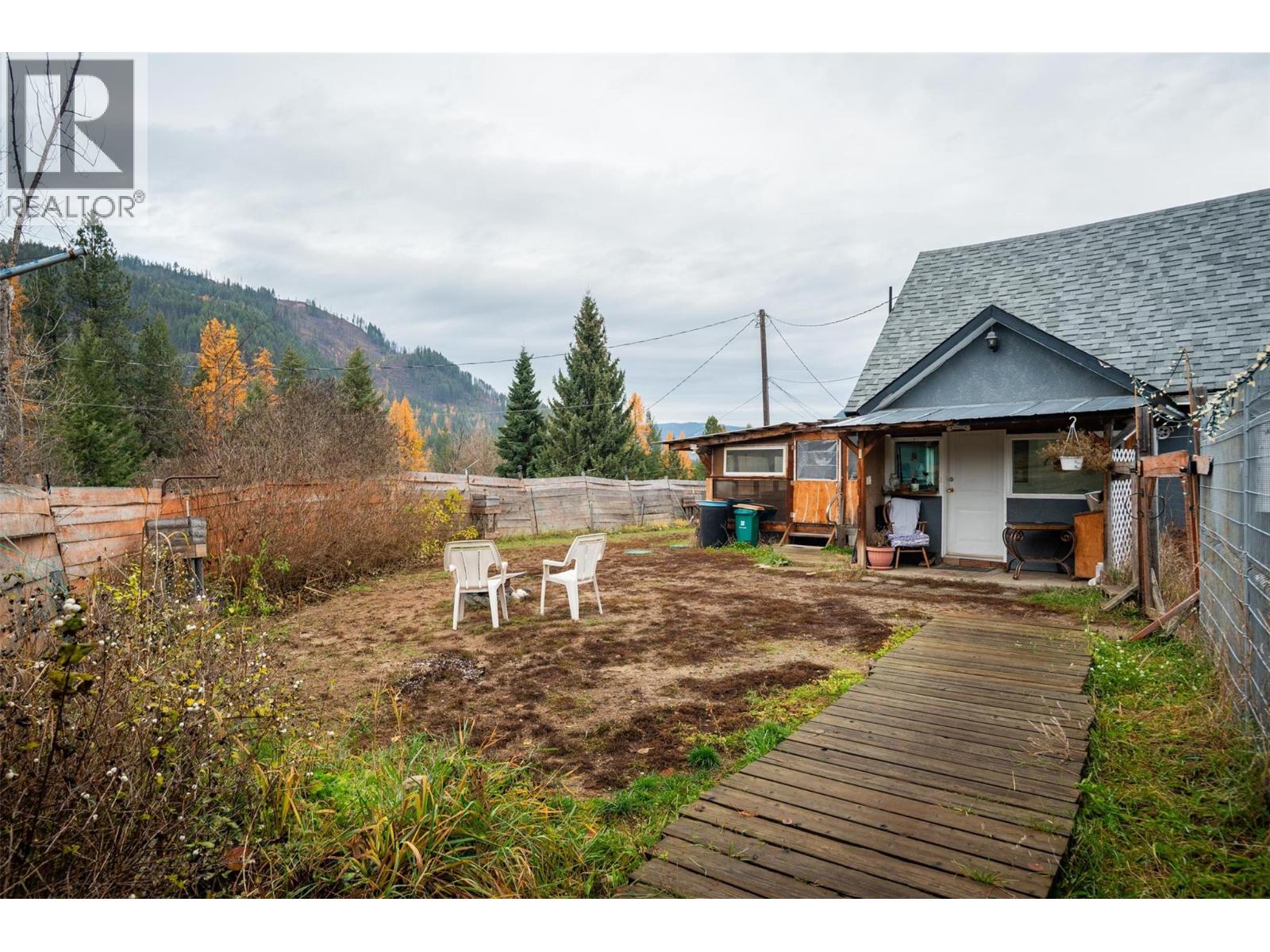 35 Lahue Road, Fruitvale, British Columbia  V0G 1L0 - Photo 33 - 10369347