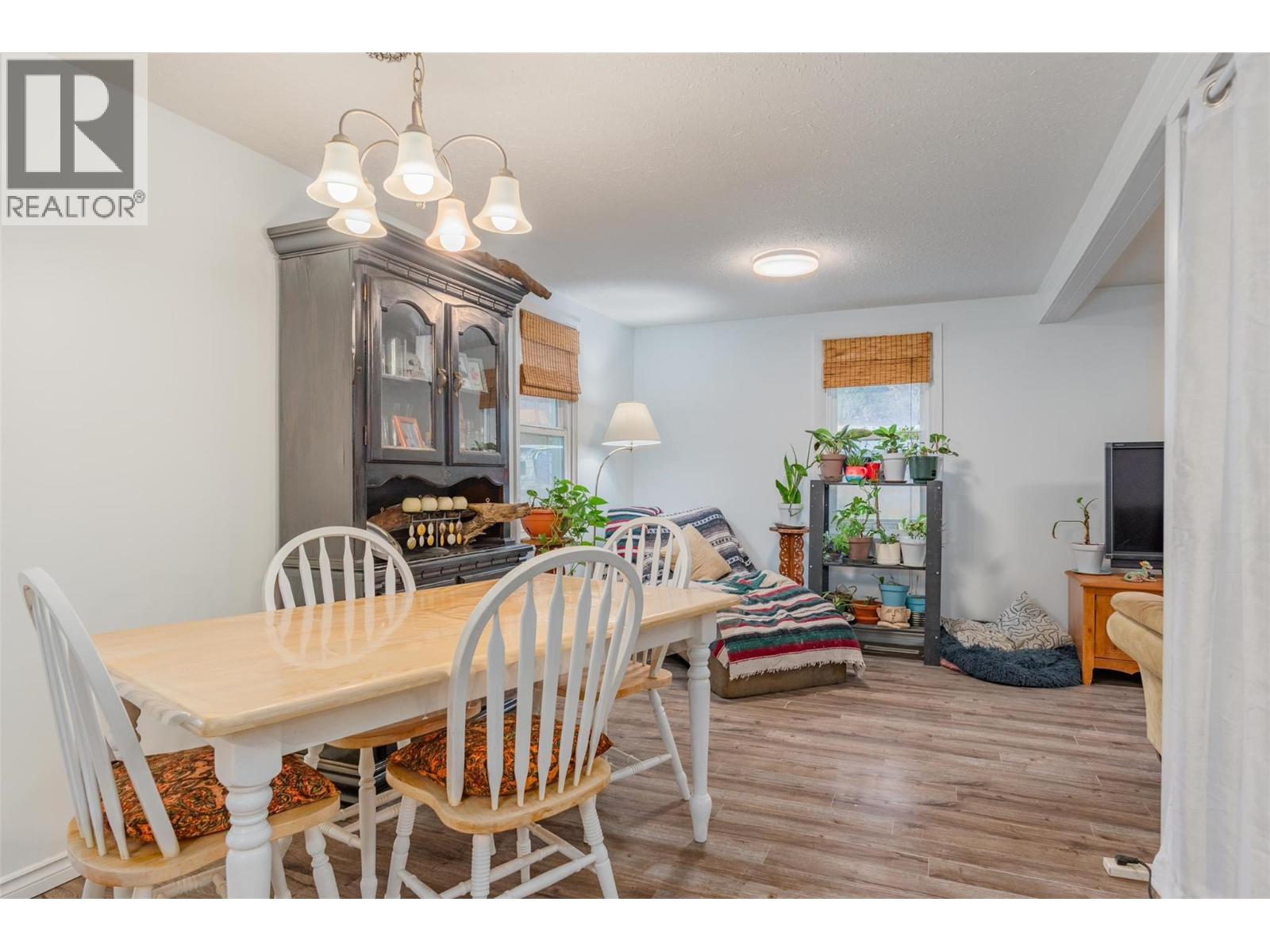 35 Lahue Road, Fruitvale, British Columbia  V0G 1L0 - Photo 7 - 10369347