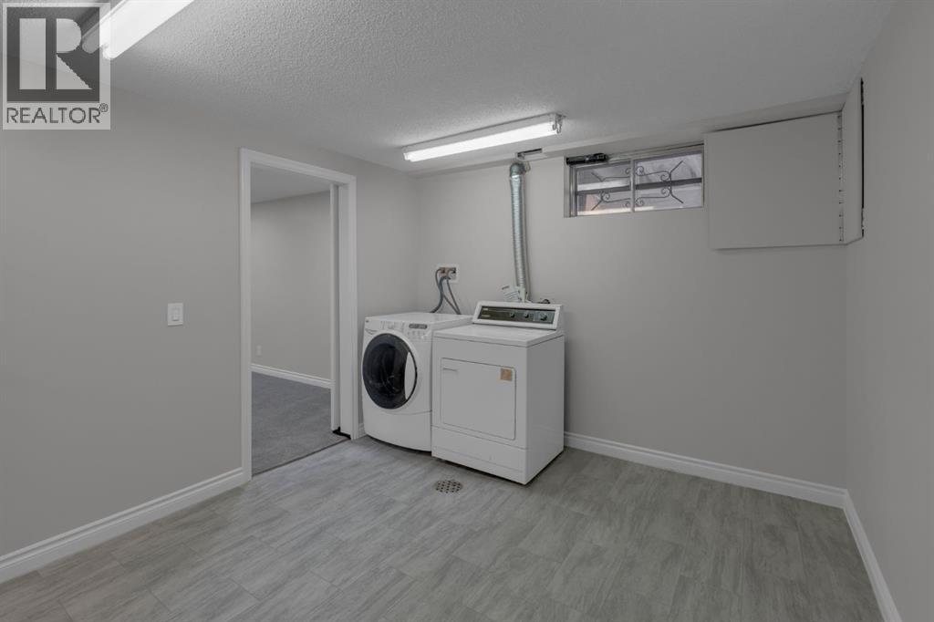 27 Berwick Place Nw, Calgary, Alberta  T3K 1C6 - Photo 23 - A2289362