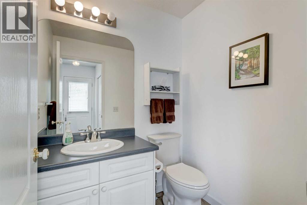 104 Somerside Common Sw, Calgary, Alberta T2Y 3M8 - Photo 11 - A2289459