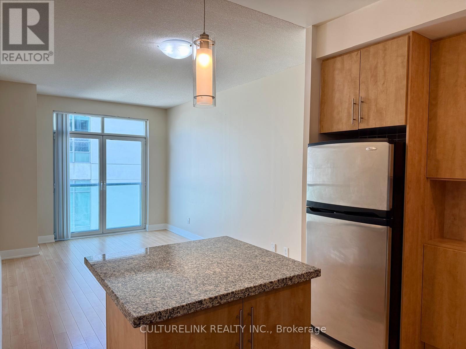 802 - 120 Homewood Avenue, Toronto, Ontario  M4Y 2J3 - Photo 13 - C12836792