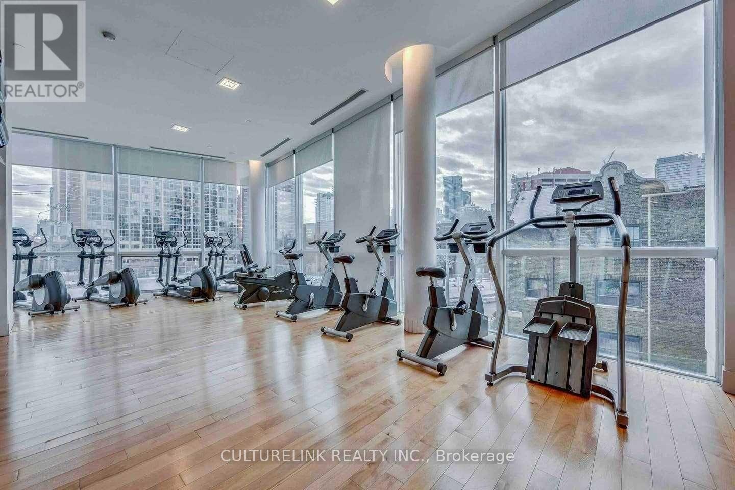 802 - 120 Homewood Avenue, Toronto, Ontario  M4Y 2J3 - Photo 18 - C12836792