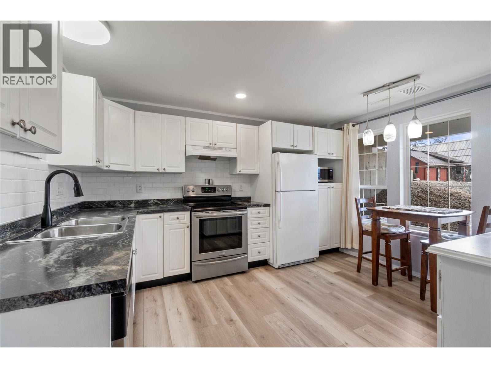 430 20 Street Se, Salmon Arm, British Columbia  V1E 1J4 - Photo 44 - 10376552