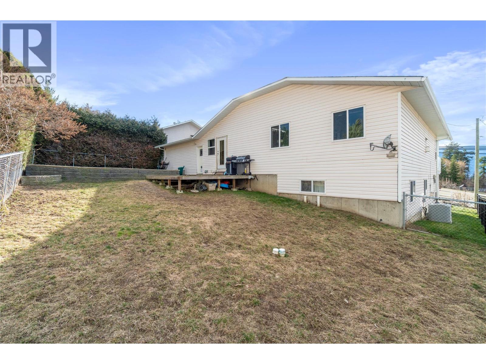 430 20 Street Se, Salmon Arm, British Columbia  V1E 1J4 - Photo 61 - 10376552