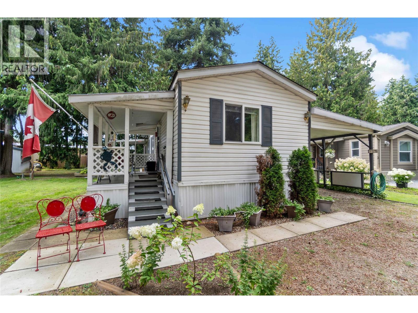 5161 63 Avenue Ne Unit# 2, Salmon Arm, British Columbia  V0E 1K0 - Photo 2 - 10377262