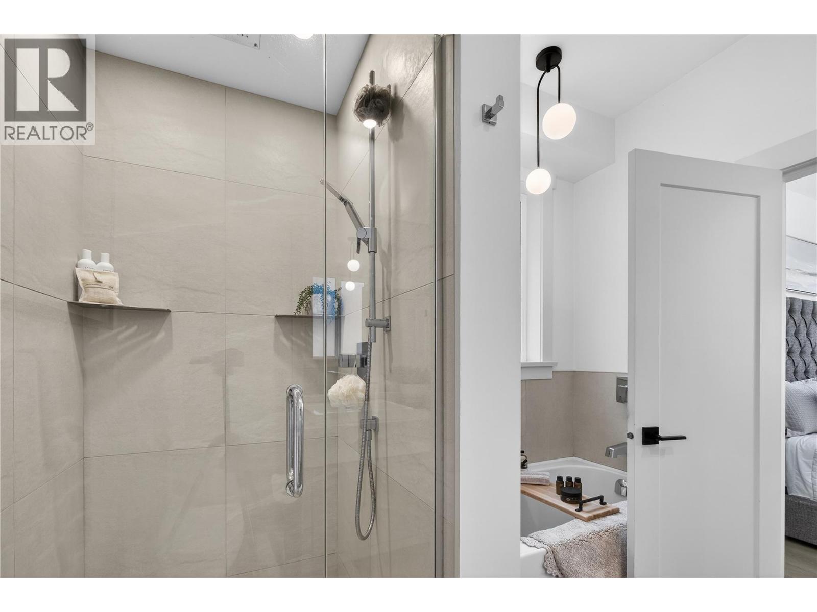 1621 9 Street Se, Salmon Arm, British Columbia  V1E 0G9 - Photo 33 - 10377706