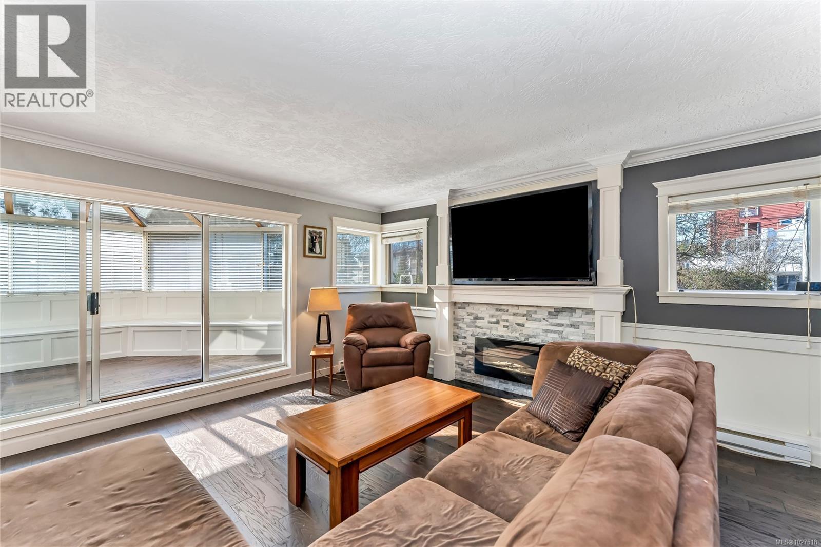 102 40 Gorge Rd W, Saanich, British Columbia  V9A 1L8 - Photo 8 - 1027518