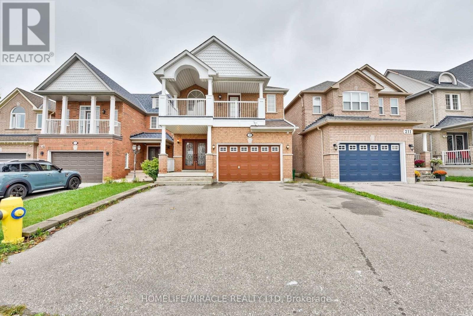 215 BACHMAN DRIVE, Vaughan, Ontario