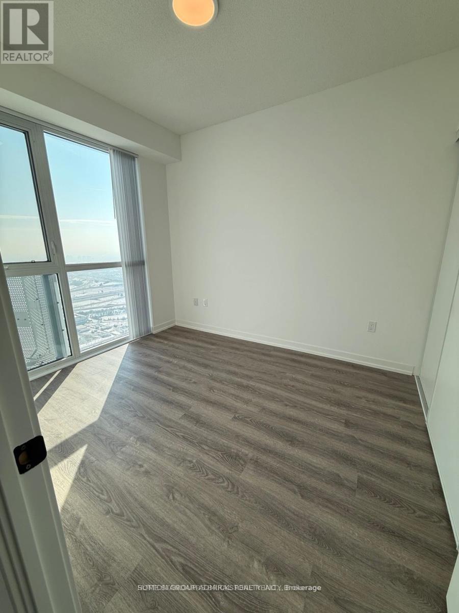 4711 - 8 Interchange Way, Vaughan, Ontario  L4K 5Z7 - Photo 9 - N12836772