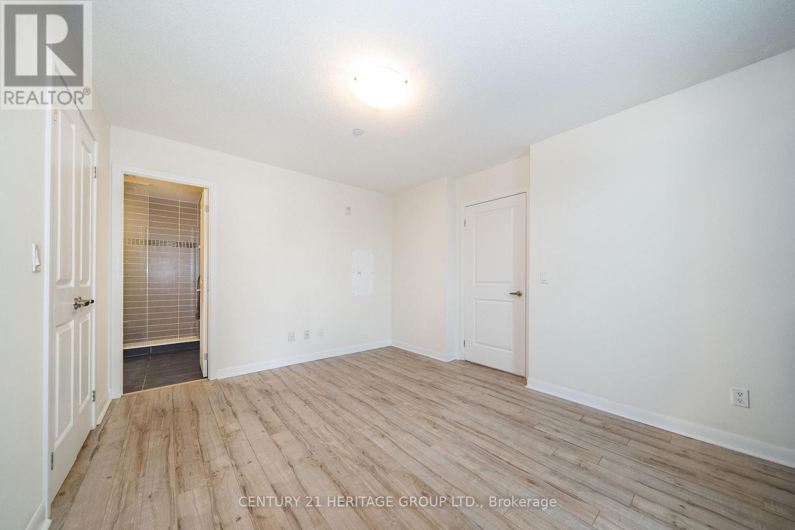 101 - 75 Norman Bethune Avenue, Richmond Hill, Ontario  L4B 0B6 - Photo 11 - N12836778