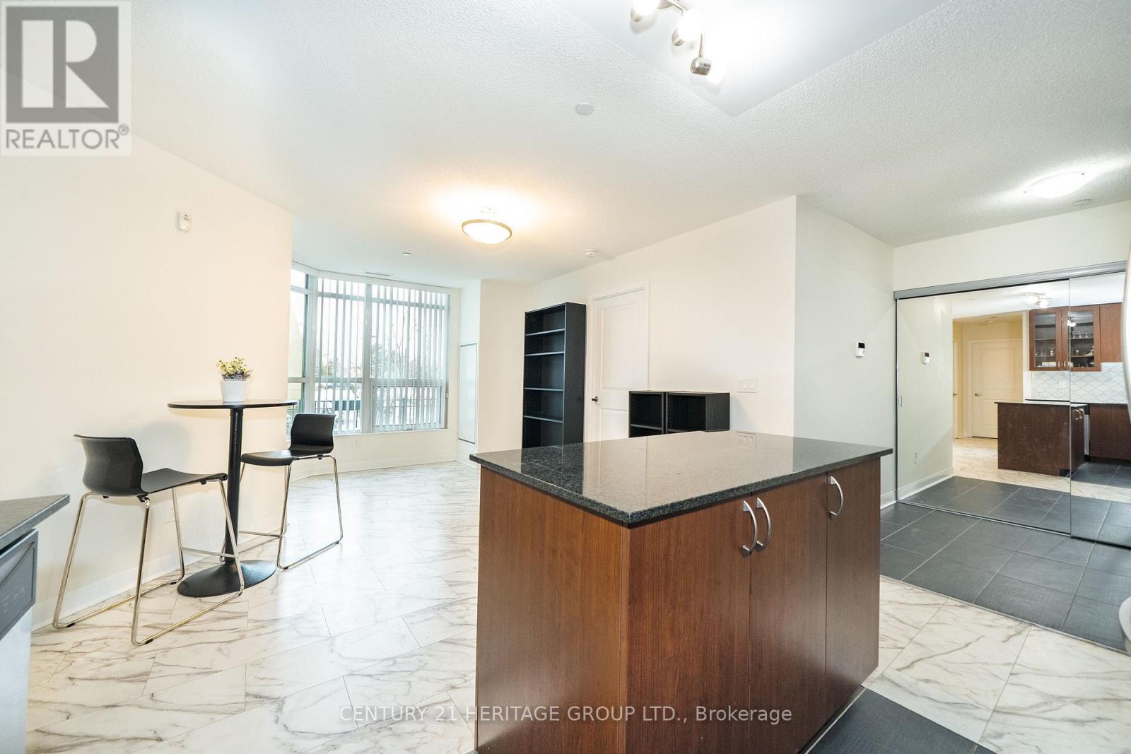 101 - 75 Norman Bethune Avenue, Richmond Hill, Ontario  L4B 0B6 - Photo 5 - N12836778