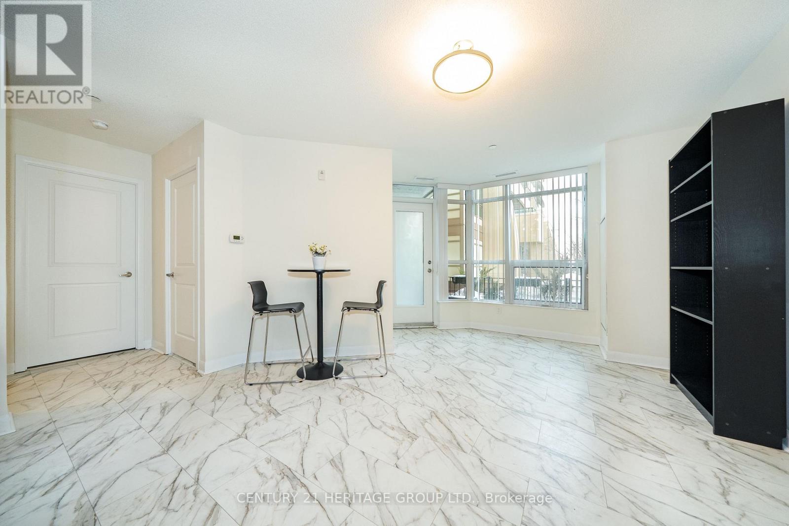 101 - 75 Norman Bethune Avenue, Richmond Hill, Ontario  L4B 0B6 - Photo 7 - N12836778