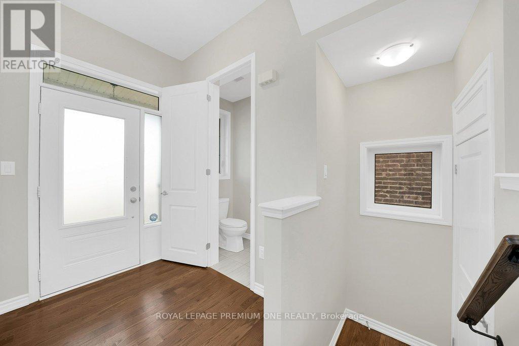 53 Mcmichael Avenue, Vaughan, Ontario  L4H 4T3 - Photo 2 - N12836784