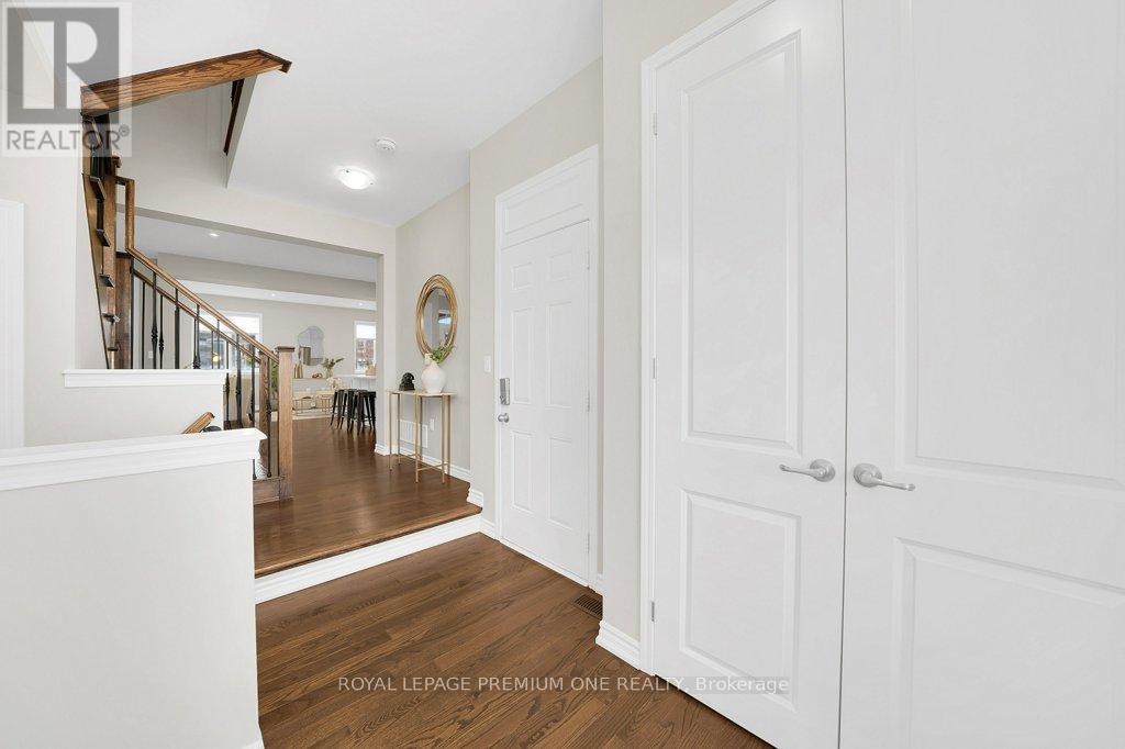 53 Mcmichael Avenue, Vaughan, Ontario  L4H 4T3 - Photo 3 - N12836784