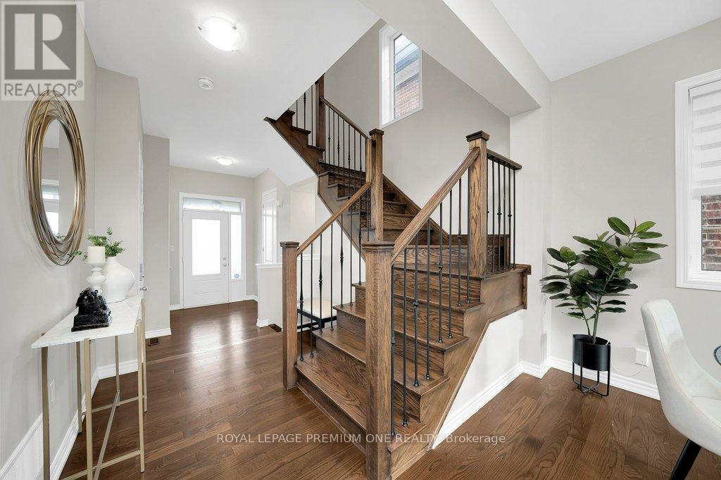 53 Mcmichael Avenue, Vaughan, Ontario  L4H 4T3 - Photo 4 - N12836784