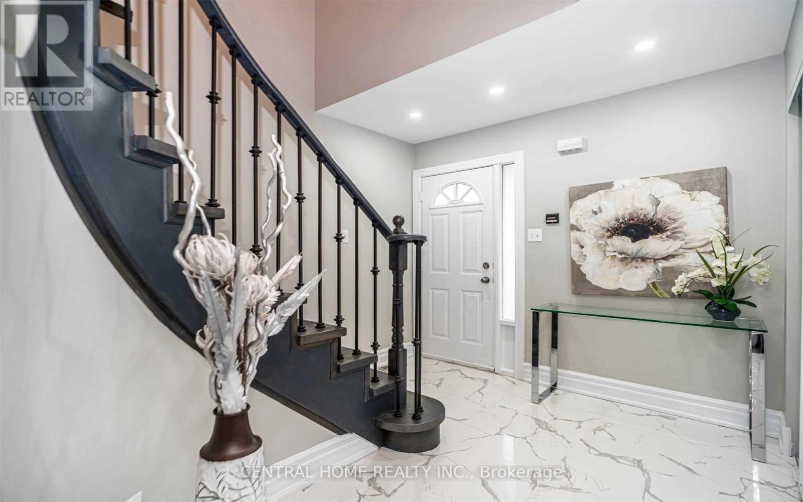 Main&2nd - 45 Dellano Street, Markham, Ontario  L3S 2N8 - Photo 2 - N12836794