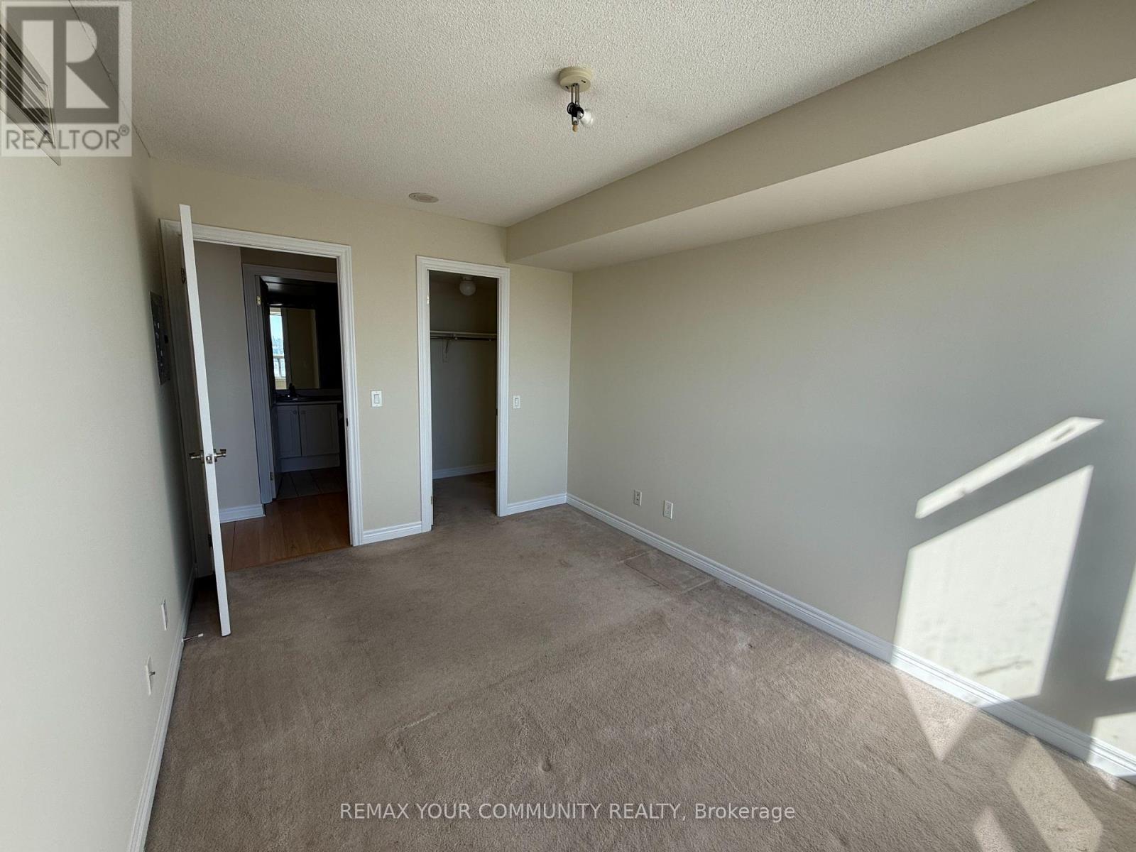 817 - 50 Disera Drive, Vaughan, Ontario  L4J 9E9 - Photo 10 - N12836828