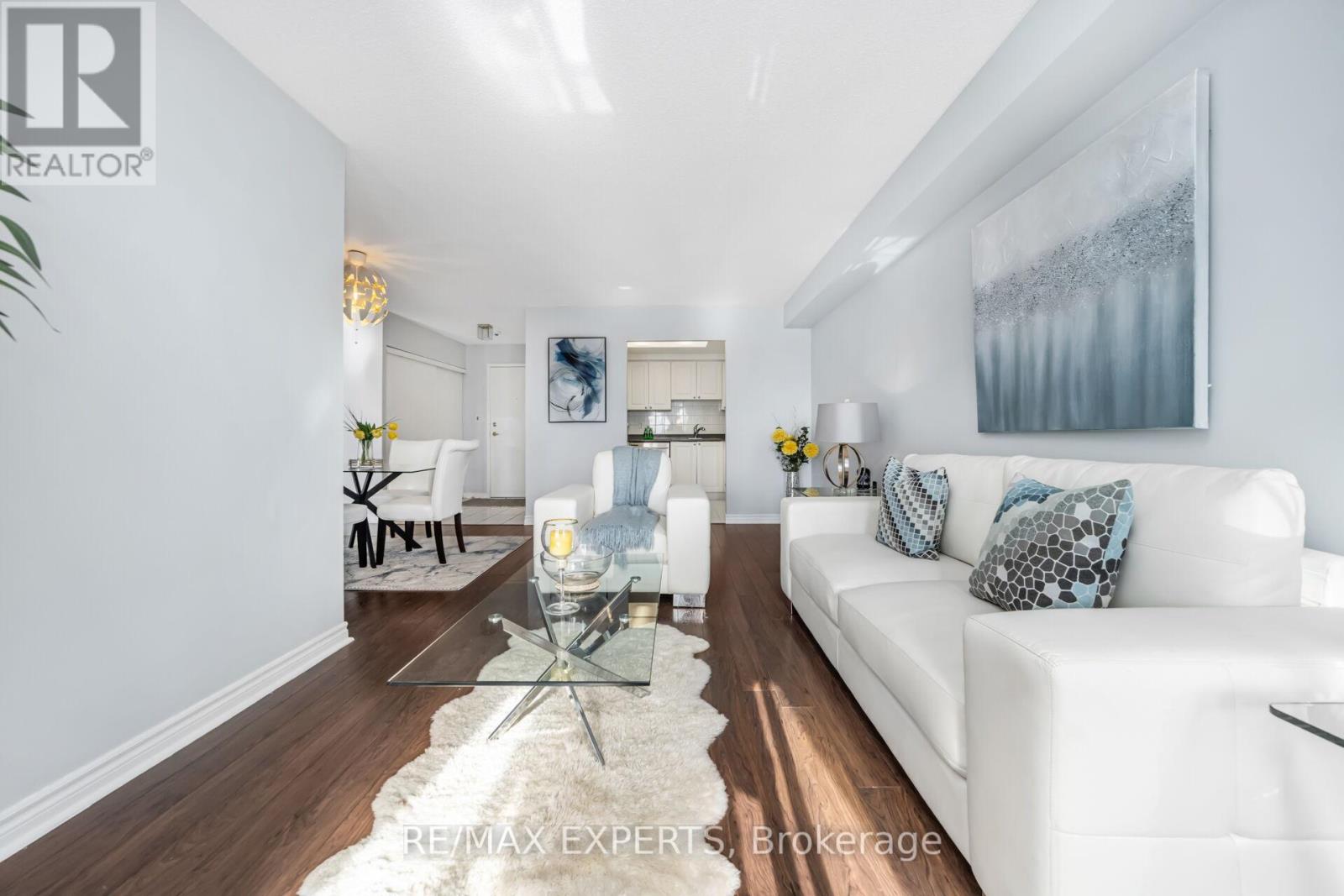 1410 - 135 Hillcrest Avenue, Mississauga, Ontario L5B 4B1 - Photo 13 - W12836790