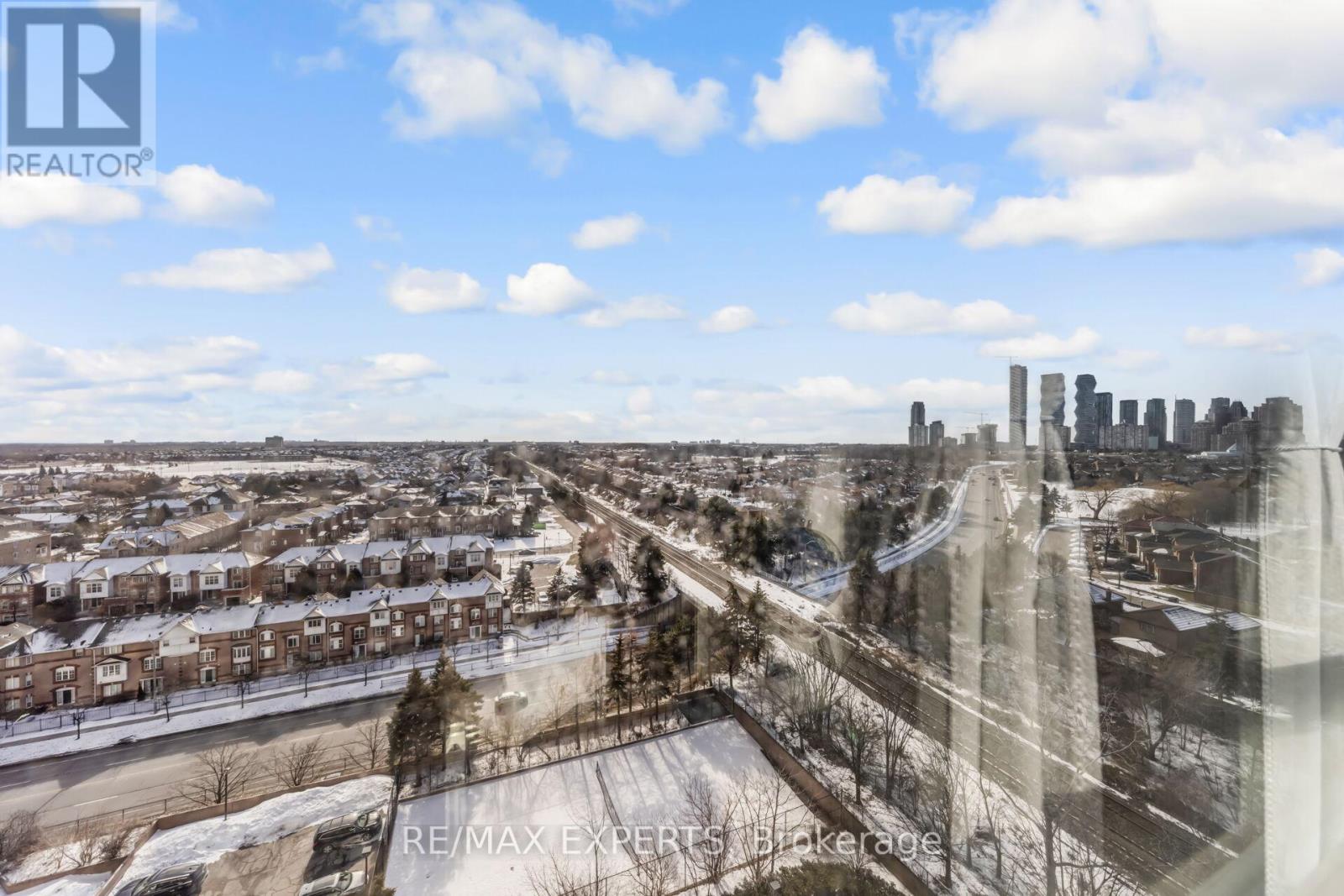 1410 - 135 Hillcrest Avenue, Mississauga, Ontario L5B 4B1 - Photo 20 - W12836790