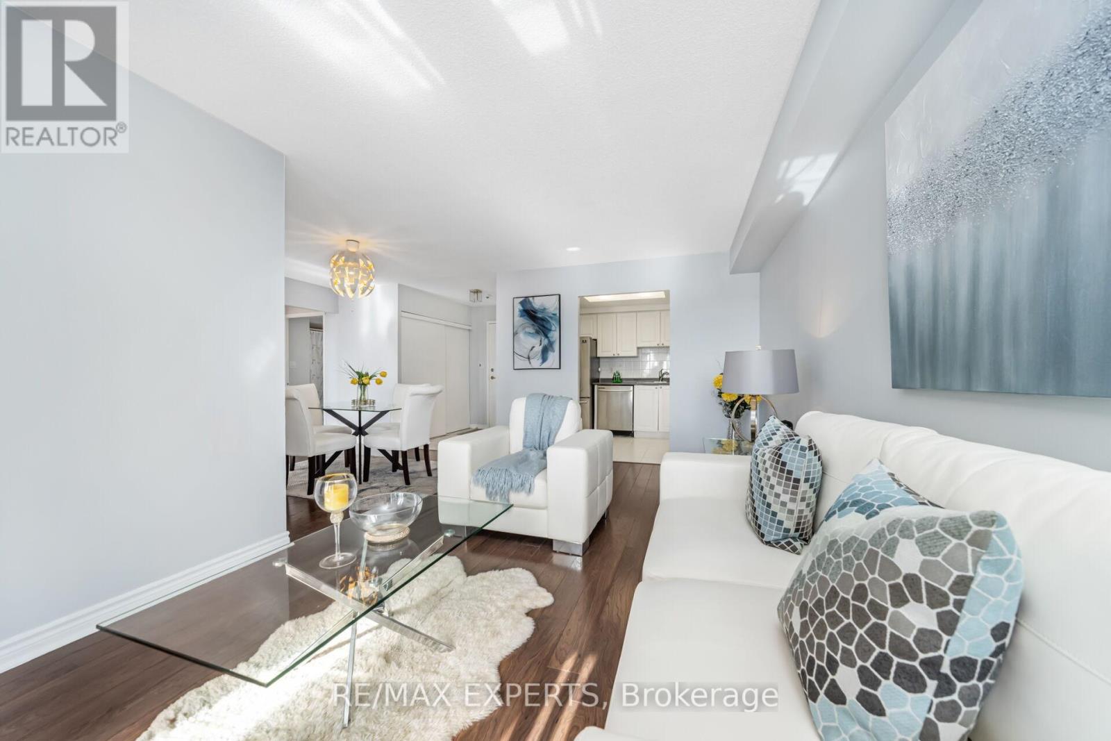 1410 - 135 Hillcrest Avenue, Mississauga, Ontario L5B 4B1 - Photo 21 - W12836790