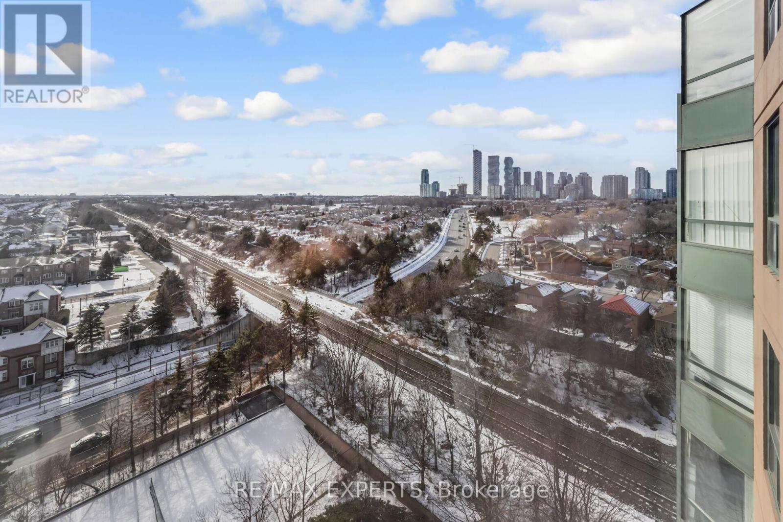 1410 - 135 Hillcrest Avenue, Mississauga, Ontario L5B 4B1 - Photo 34 - W12836790