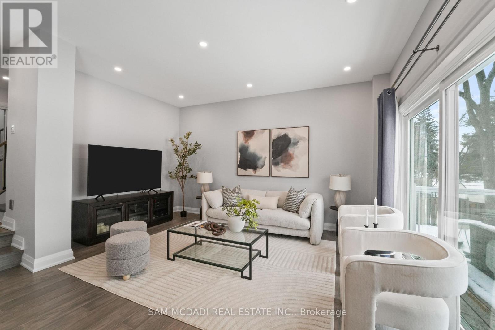 4235 Pheasant Run, Mississauga, Ontario  L5L 2B8 - Photo 13 - W12836800