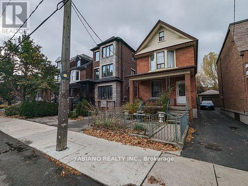 MAIN - 1038 DOVERCOURT ROAD, Toronto, Ontario