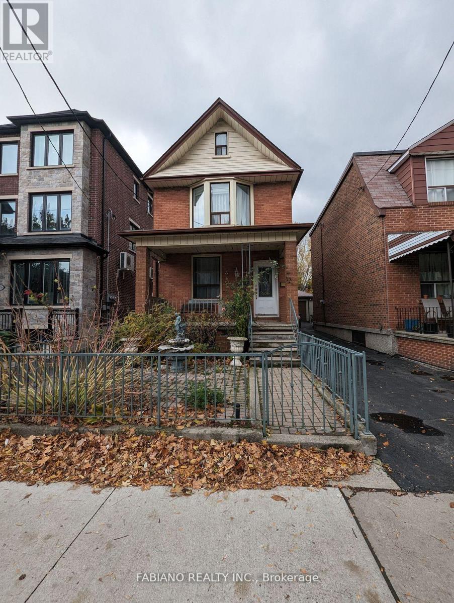 Main - 1038 Dovercourt Road, Toronto, Ontario  M6H 2X8 - Photo 3 - W12836802